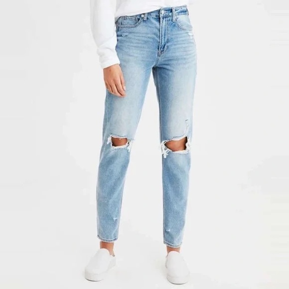 American Eagle Mom Jeans